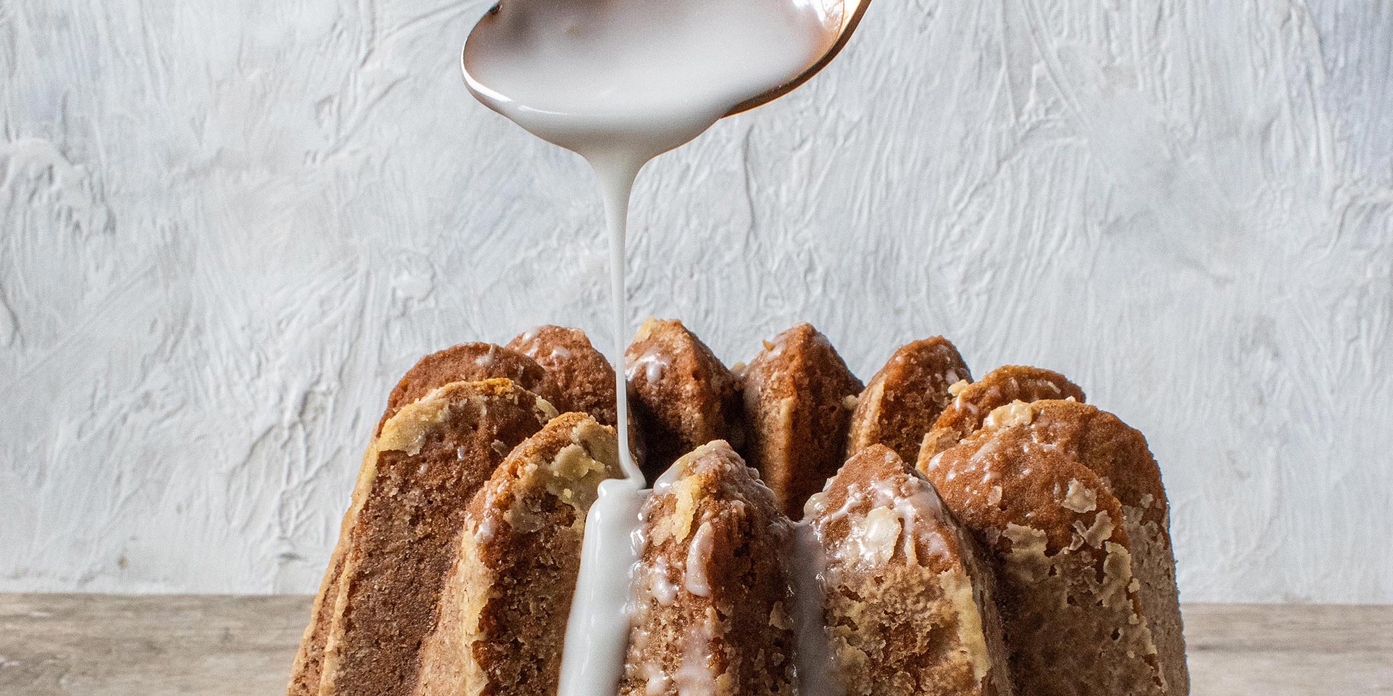 Easy Sweet Glaze for Baking