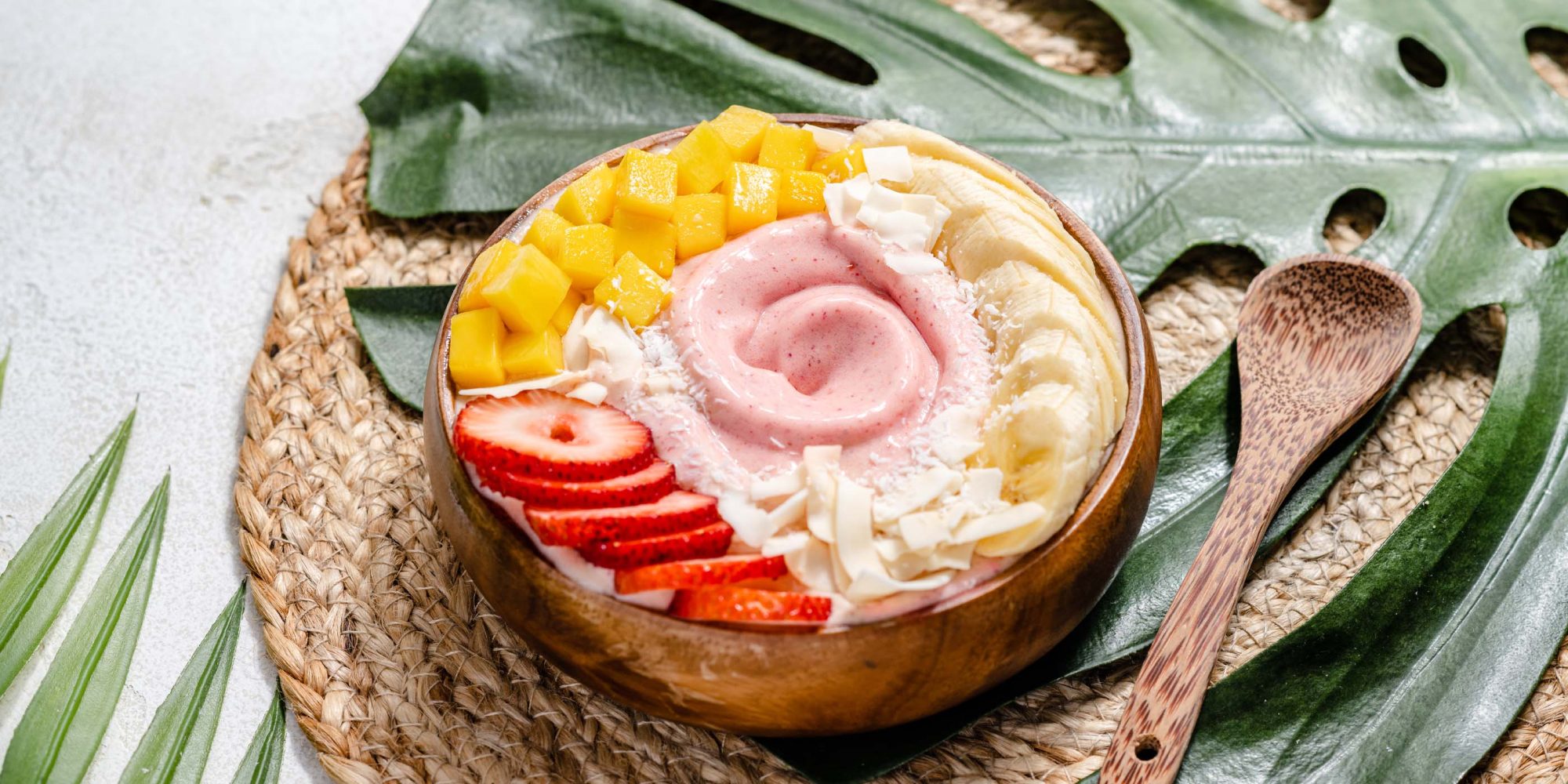 Tropical Smoothie Bowl