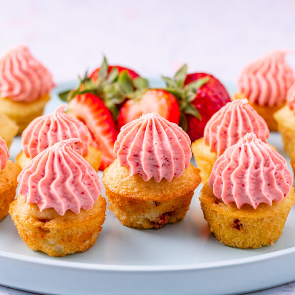 Mini Strawberry Cupcakes with Strawberry Cream Cheese Frosting