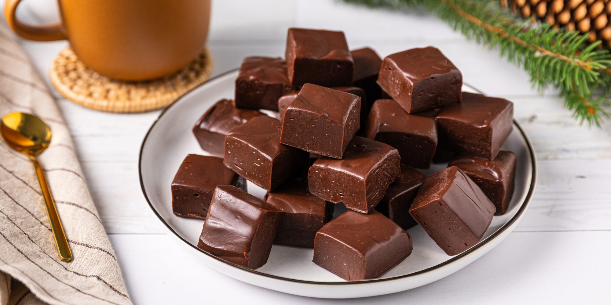 4-Ingredient Chocolate Fudge
