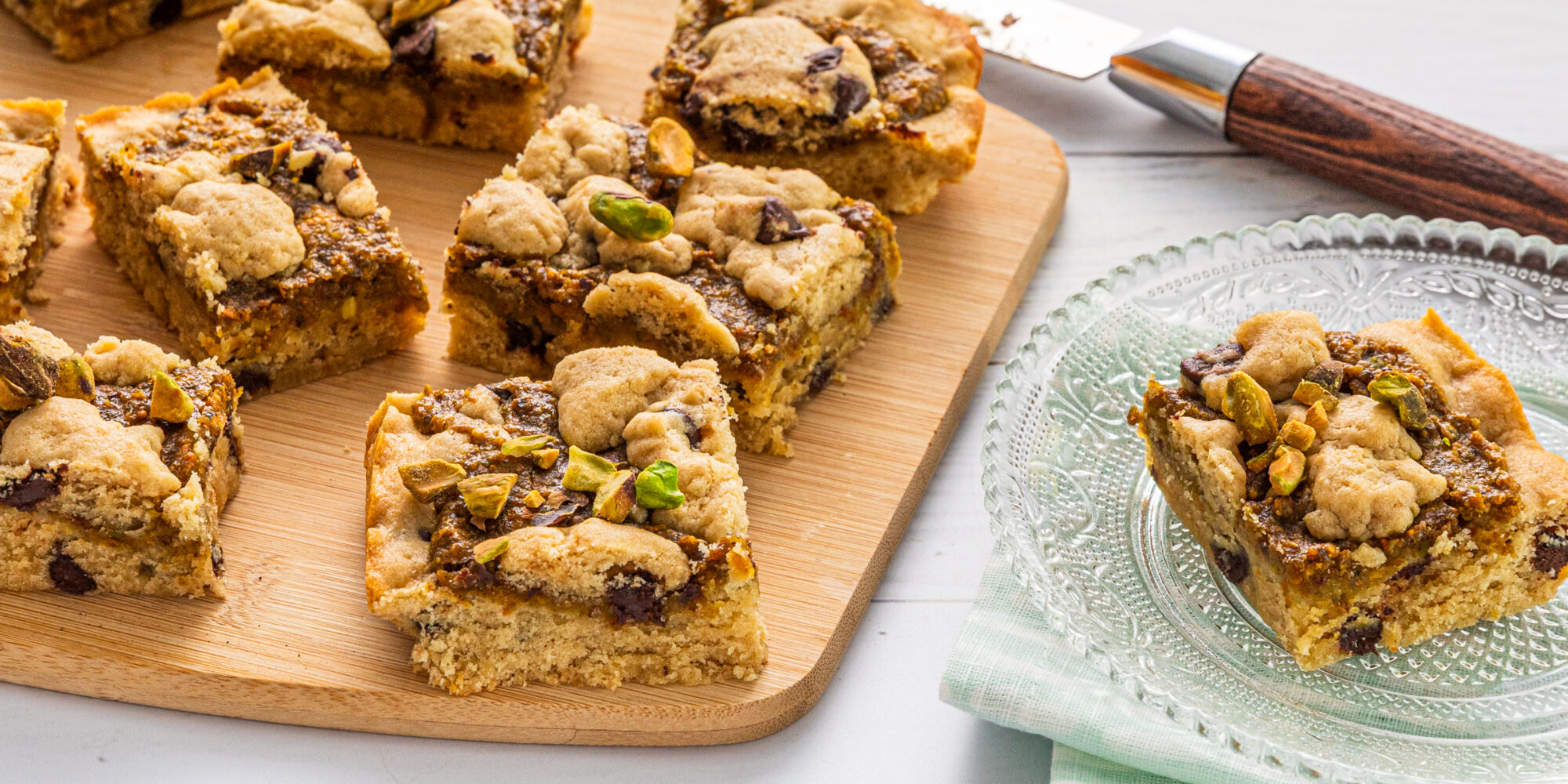 Pistachio Chocolate Chip Bars